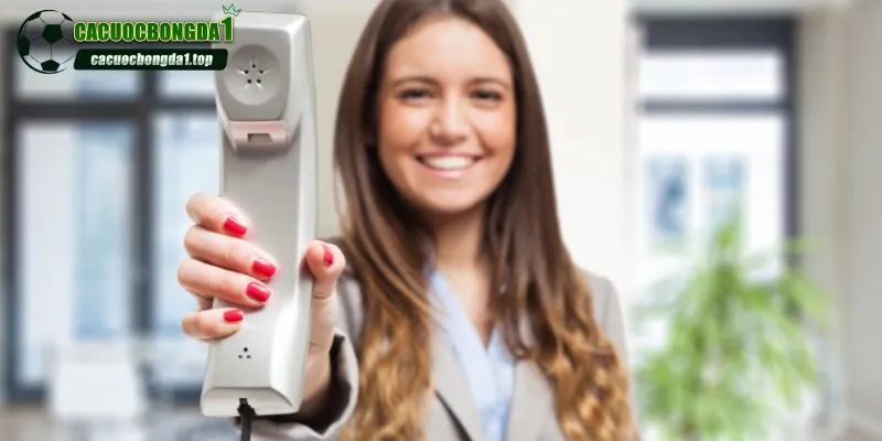 Kết nối và hỗ trợ khách hàng